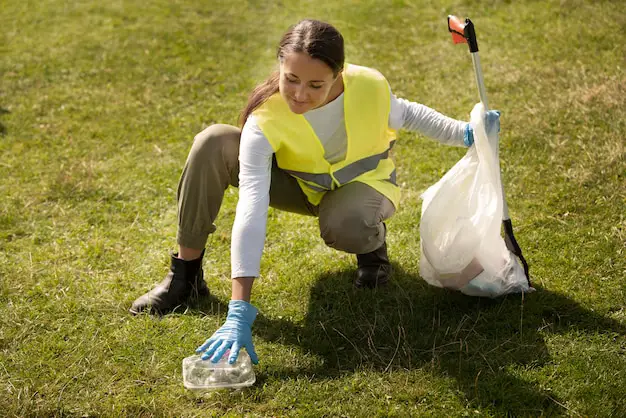 Commercial pet waste collection service in North Vancouver for property managers and pet care facilities